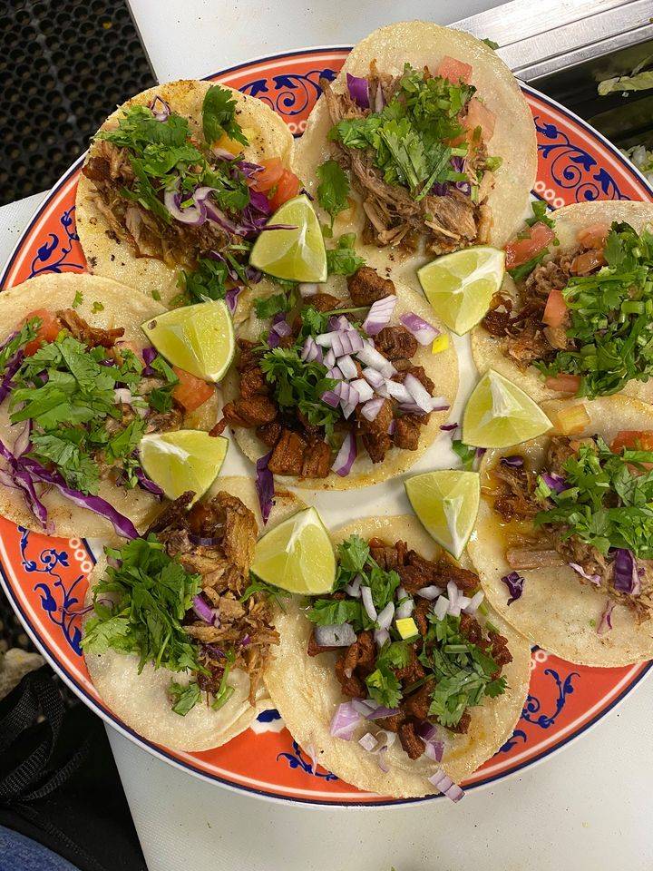 La Sirena Mexican seafood & bar | restaurant | 404 N Collins St, Arlington, TX 76011, USA | 6822766482 OR +1 682-276-6482