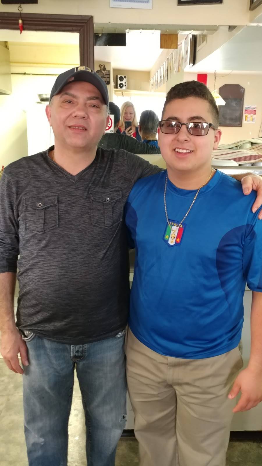 Trax Bar & Grill | restaurant | 485 Horton St E, London, ON N6B 1M4, Canada | 5198503315 OR +1 519-850-3315