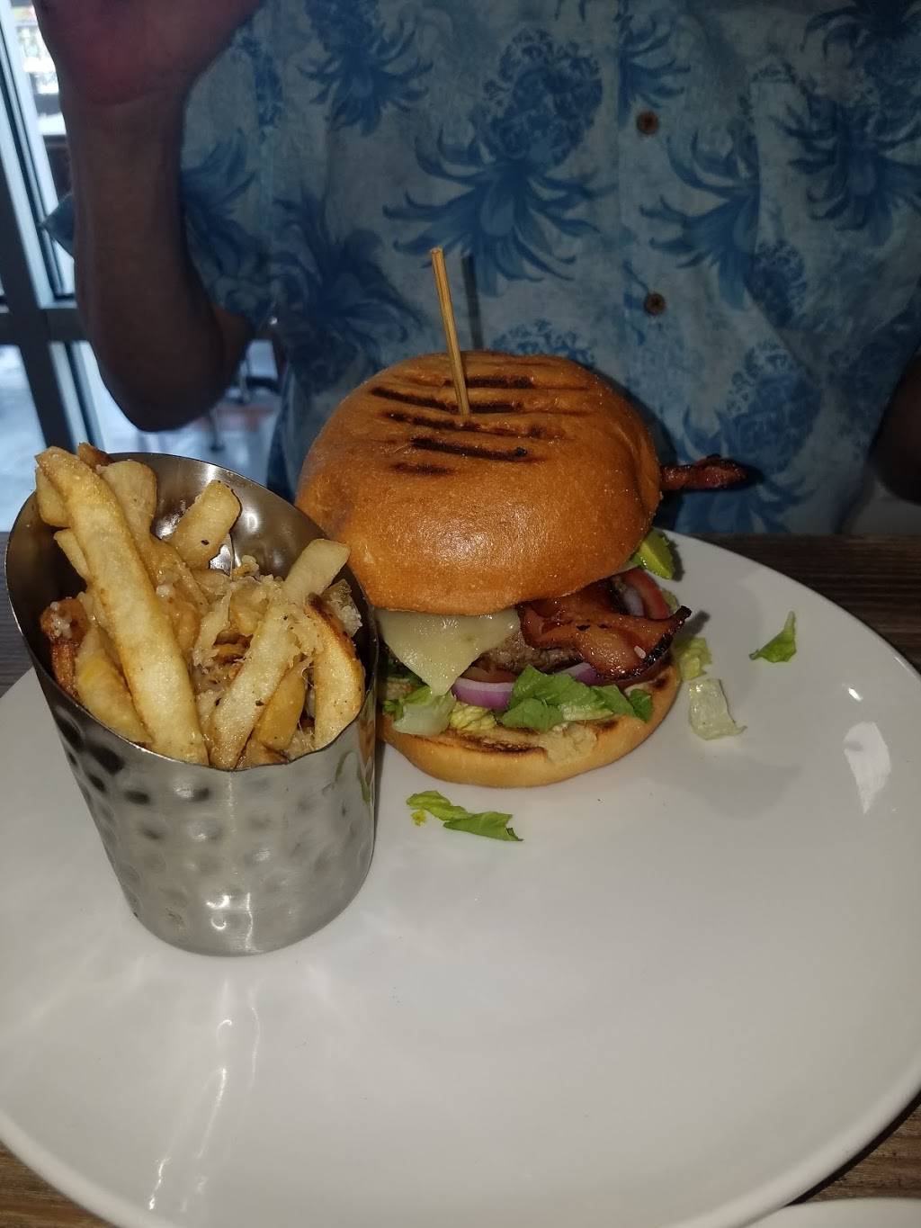 Logans Roadhouse | restaurant | 3954 N Gloster St, Tupelo, MS 38804, USA | 6628407552 OR +1 662-840-7552