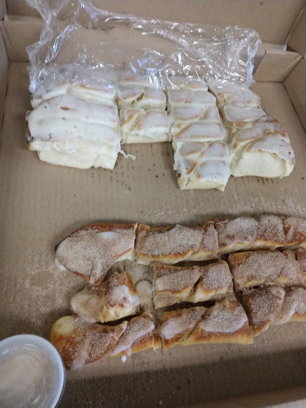 Tims Pizza | restaurant | 102 S Main St, Olivet, MI 49076, USA | 2697492311 OR +1 269-749-2311