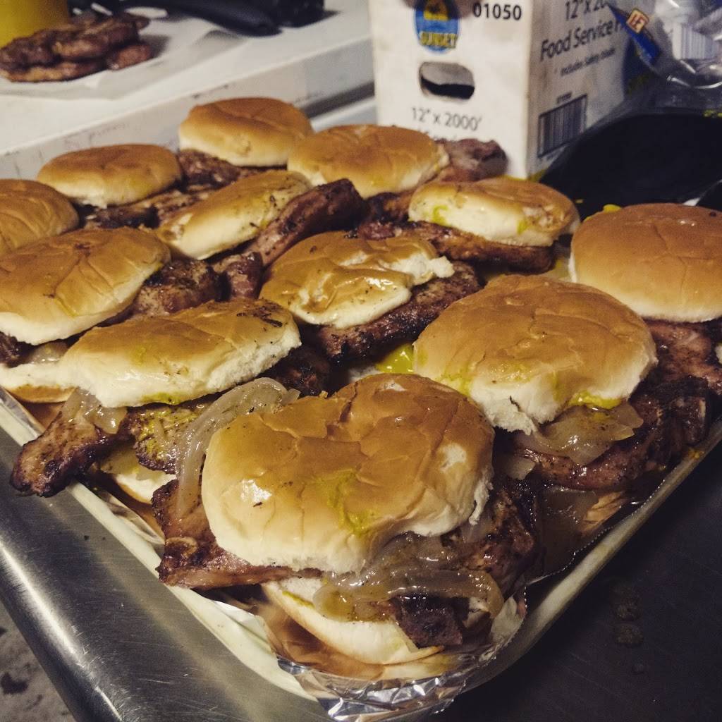 Moes Tavern | restaurant | 2937 N Milwaukee Ave, Chicago, IL 60618, USA | 7732272937 OR +1 773-227-2937