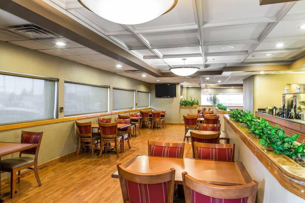 Quality Inn Midway Airport | restaurant | 7353 S Cicero Ave, Chicago, IL 60629, USA | 7735815300 OR +1 773-581-5300