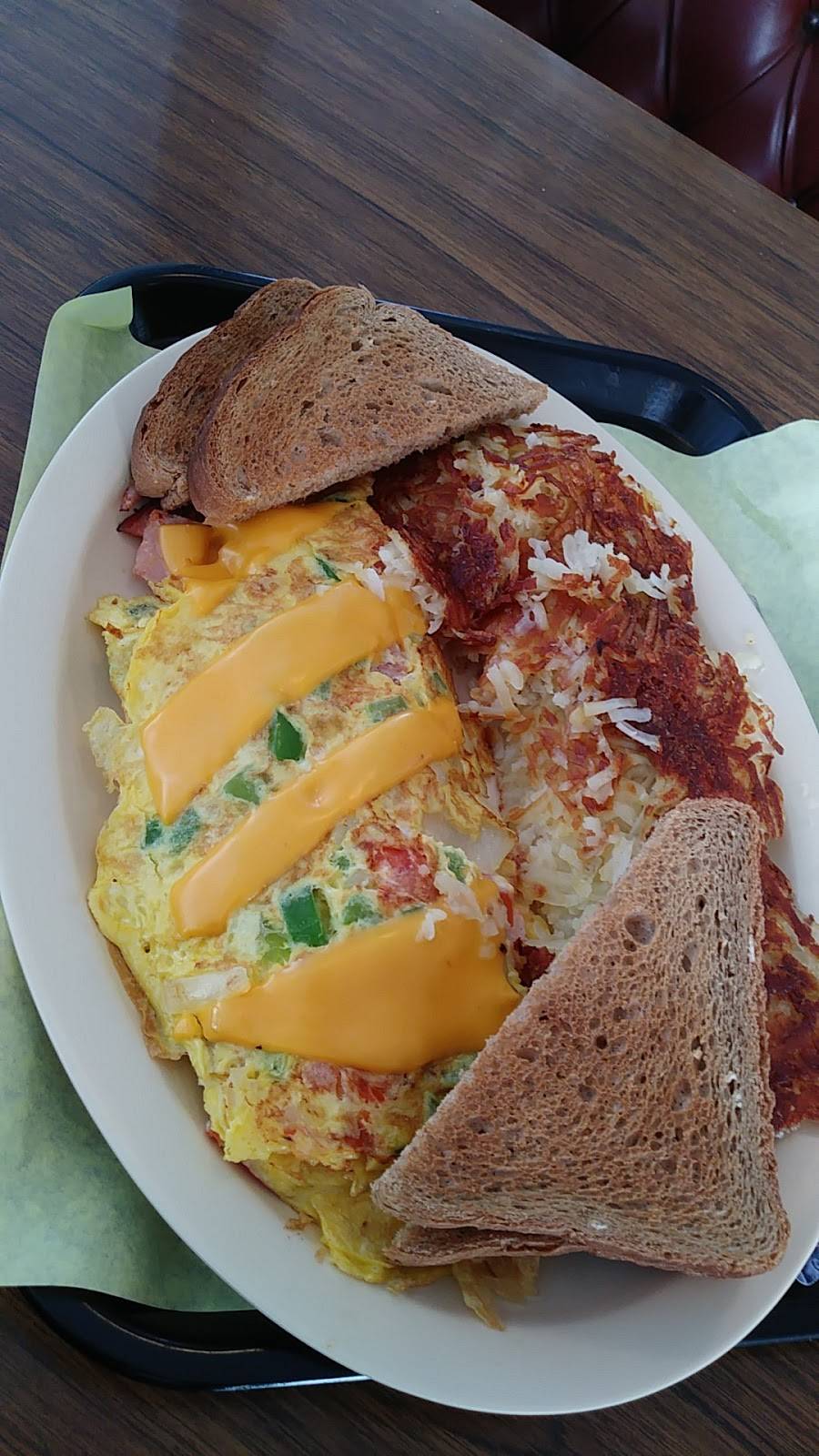 Georges Hamburgers | restaurant | 815 W Commonwealth Ave, Fullerton, CA 92832, USA | 7148709960 OR +1 714-870-9960