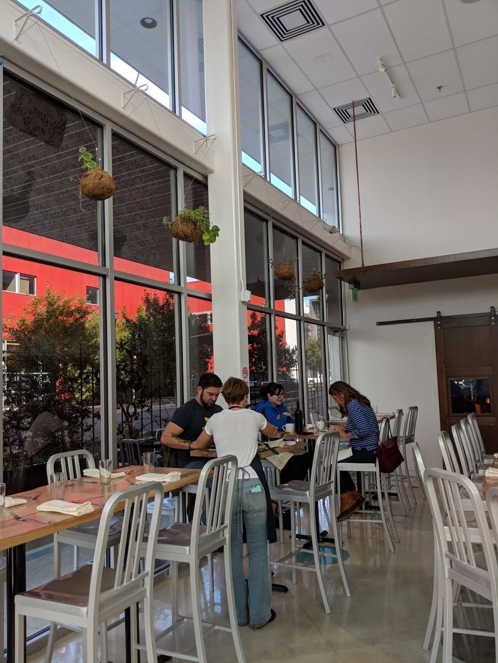 LOca dOro | restaurant | 1900 Simond Ave, Austin, TX 78723, USA | 7372121876 OR +1 737-212-1876