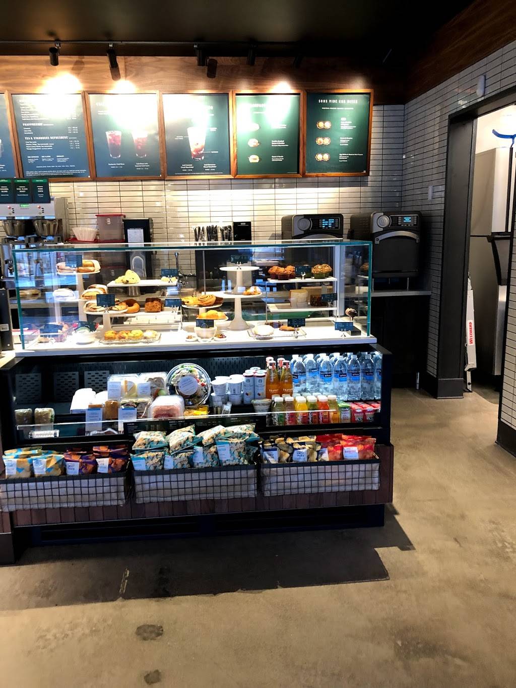 Starbucks | cafe | 141 Winthrop Ave, Lawrence, MA 01843, USA | 9788355747 OR +1 978-835-5747