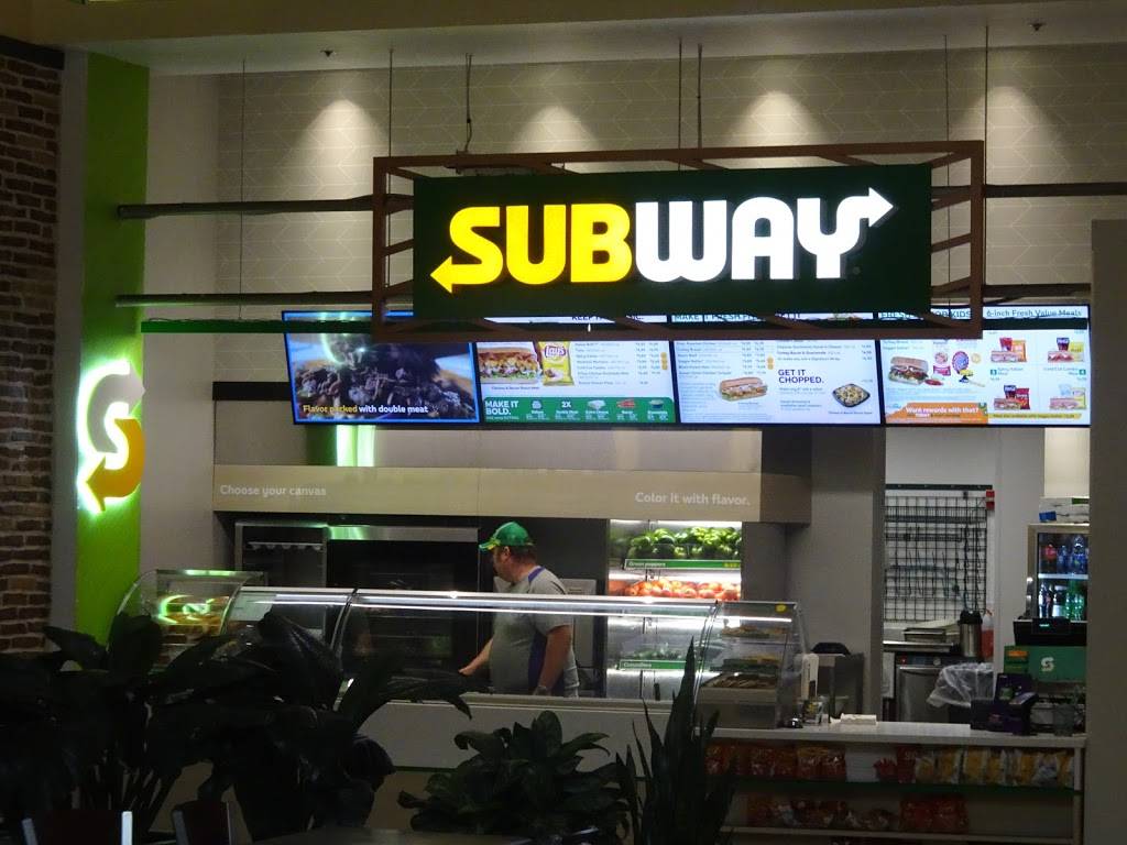 Subway | restaurant | 222 E Towne Way FC7, Madison, WI 53704, USA | 6084058019 OR +1 608-405-8019