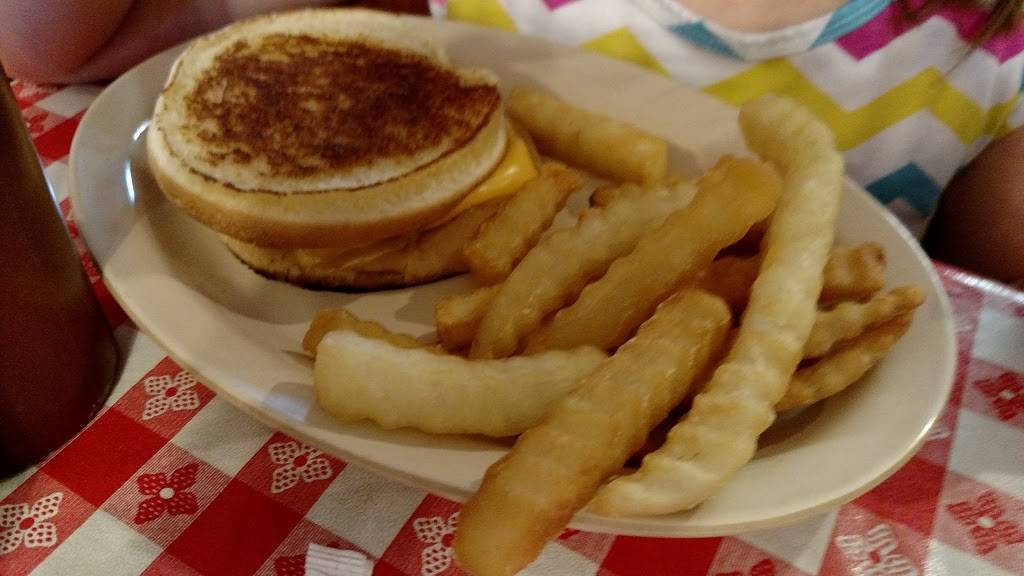 Kens Bar-B-Que | restaurant | 1542 Ohio Ave S, Live Oak, FL 32064, USA | 3863624054 OR +1 386-362-4054