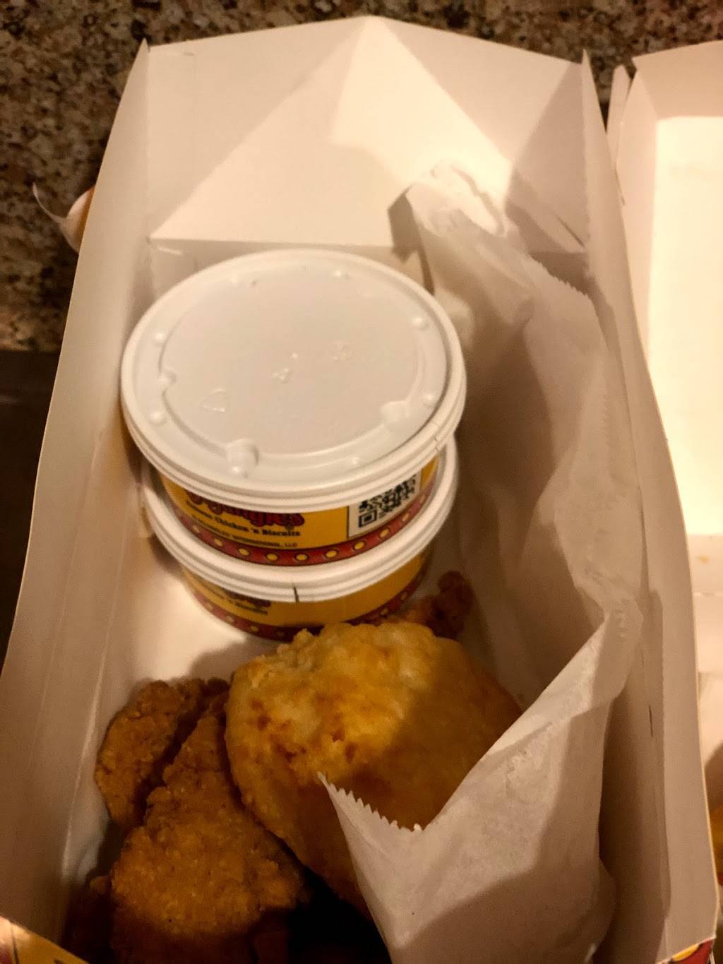 Bojangles Famous Chicken n Biscuits | restaurant | 2095 FL-16, St. Augustine, FL 32084, USA | 9046717165 OR +1 904-671-7165