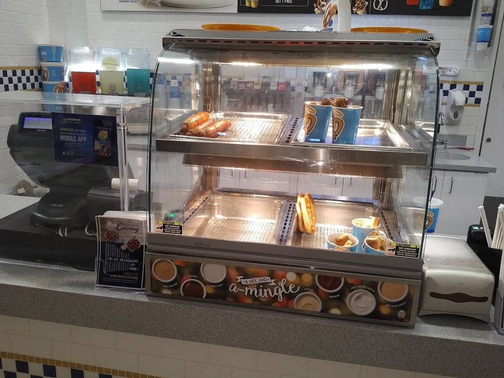 Northpark | shopping mall | 1200 E County Line Rd, Ridgeland, MS 39157, USA | 6018632300 OR +1 601-863-2300