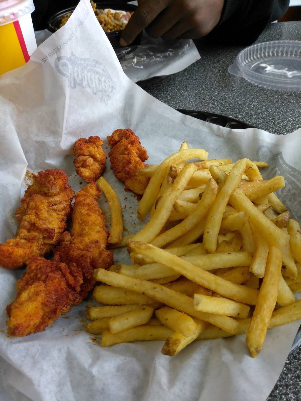 Hardees | restaurant | 4401 E 10th St, Indianapolis, IN 46201, USA | 3173594655 OR +1 317-359-4655