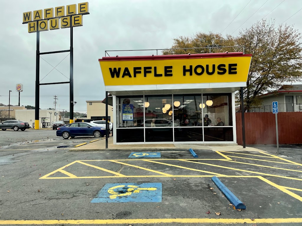 Waffle House | restaurant | 990 HWY 65 N, Conway, AR 72032, USA | 5013272620 OR +1 501-327-2620