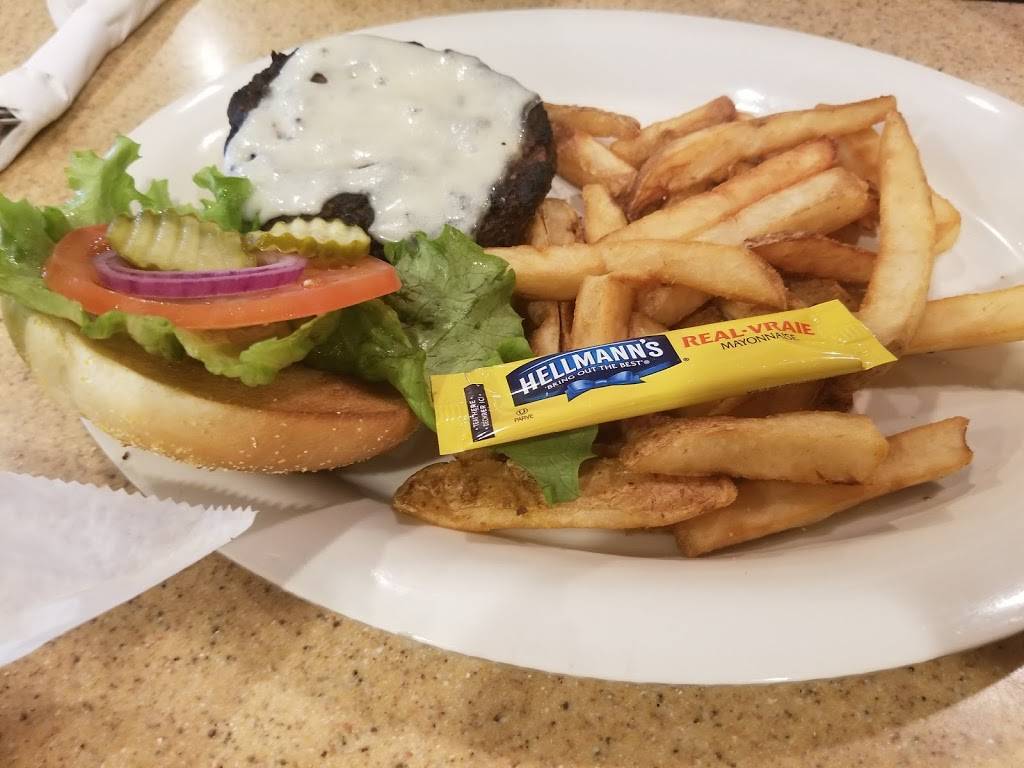 Oakwood Smokehouse & Grill | restaurant | 27745 US-27, Leesburg, FL 34748, USA | 3524354633 OR +1 352-435-4633