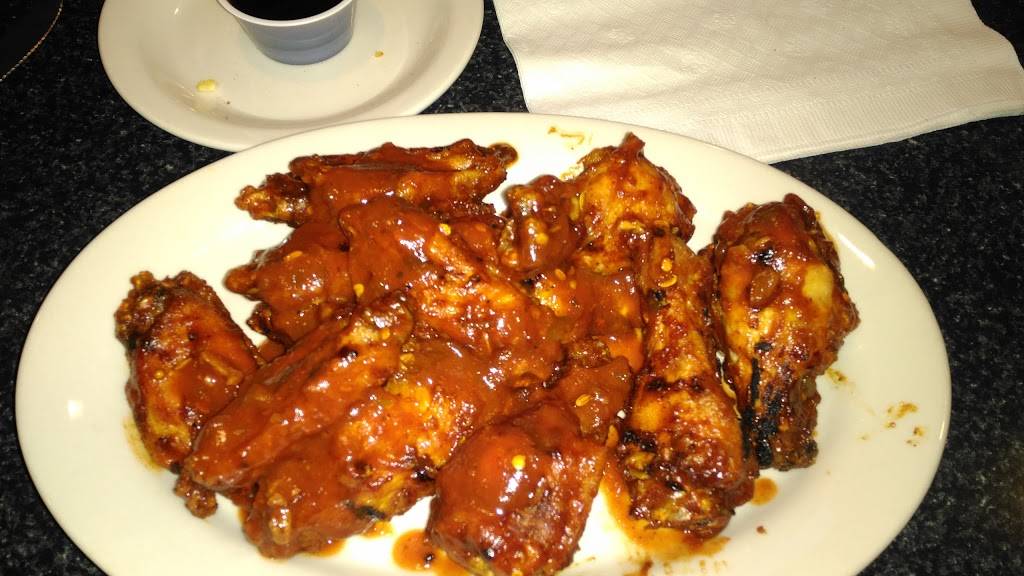 Valley Inn | night club | 15004 Portage St, Doylestown, OH 44230, USA | 3306589859 OR +1 330-658-9859