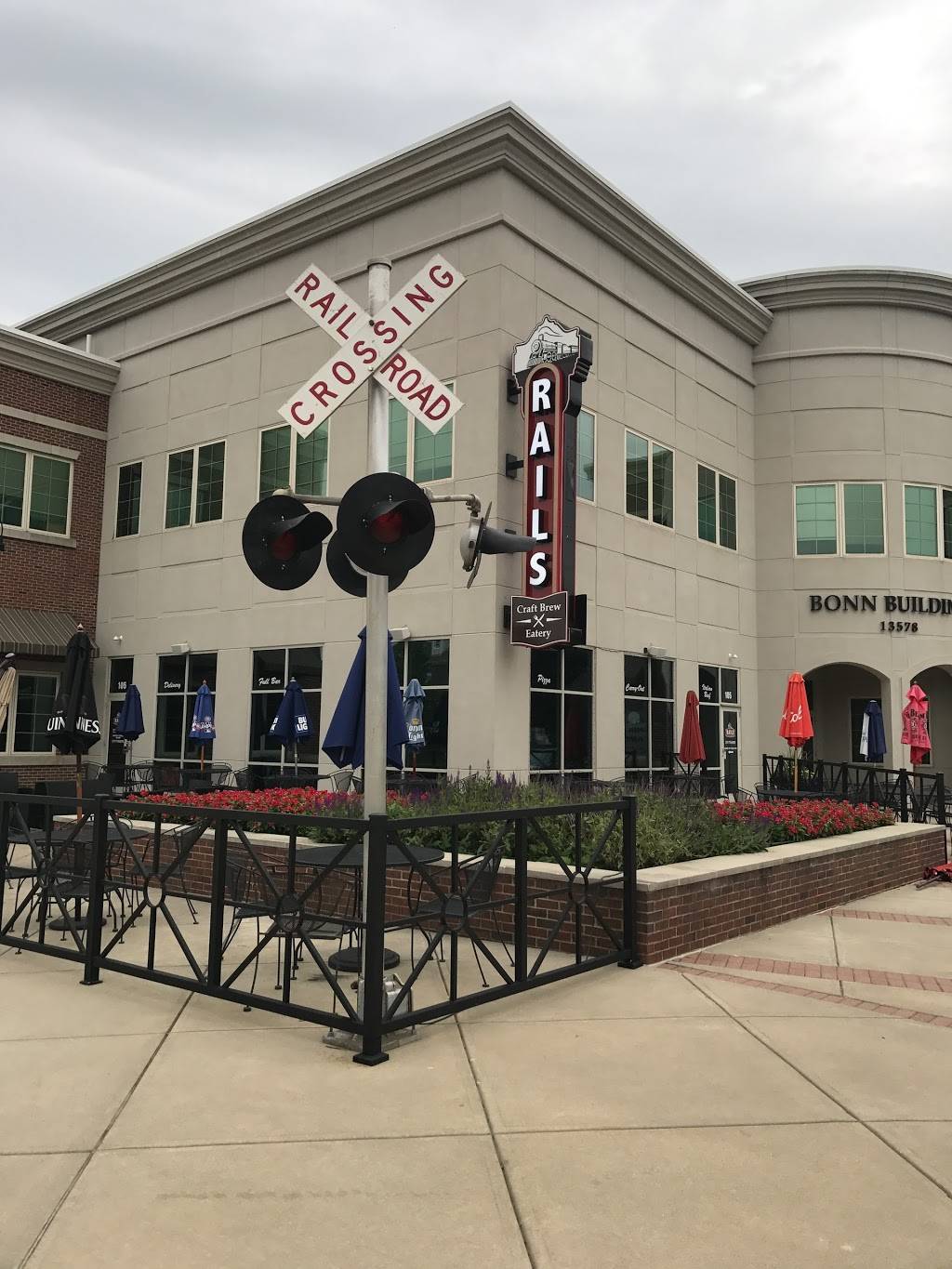 Rails Craft Brew & Eatery - Fishers | restaurant | 13578 E 131st St #105, Fishers, IN 46037, USA | 3177769070 OR +1 317-776-9070