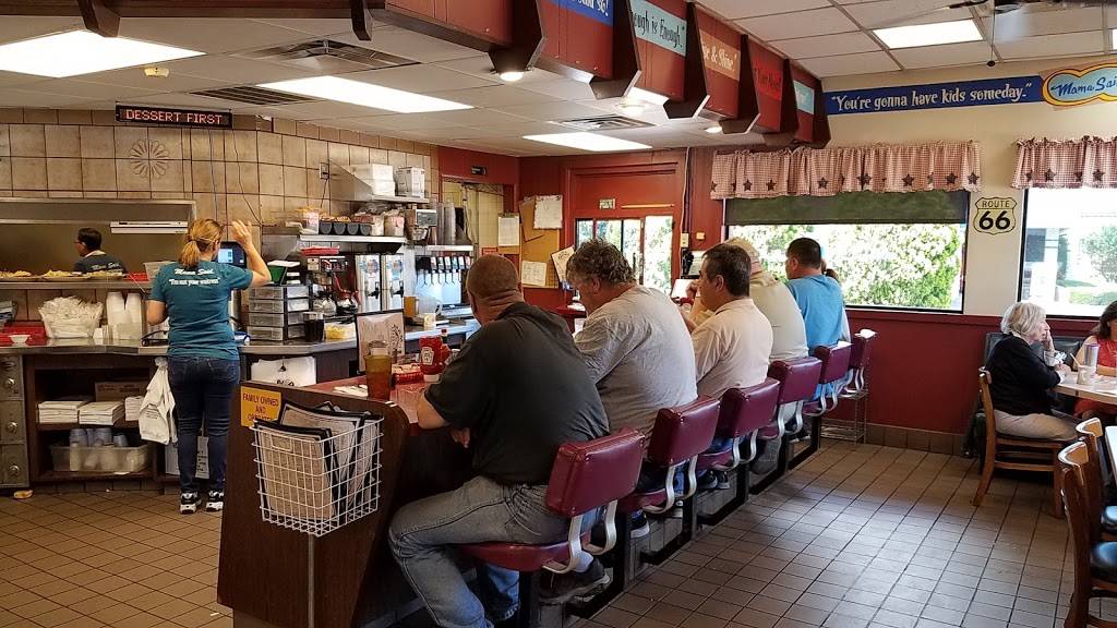 Mamas Daughters Diner | restaurant | 2412 W Shady Grove Rd, Irving, TX 75060, USA | 9727902778 OR +1 972-790-2778