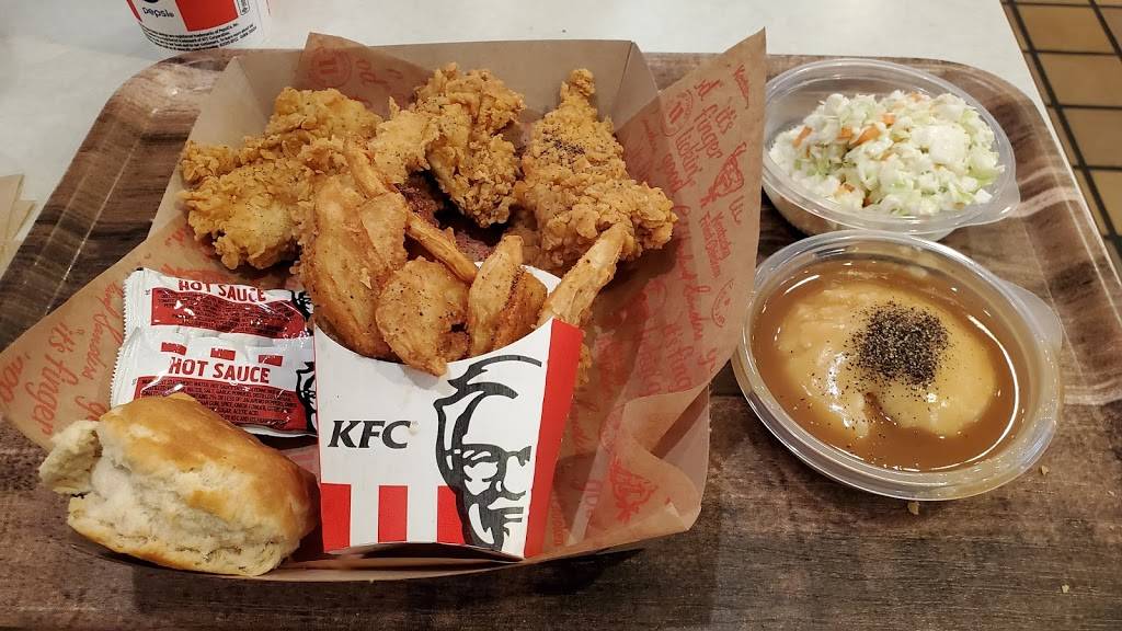 KFC | restaurant | 10825 E Colonial Dr, Orlando, FL 32817, USA | 4076582286 OR +1 407-658-2286