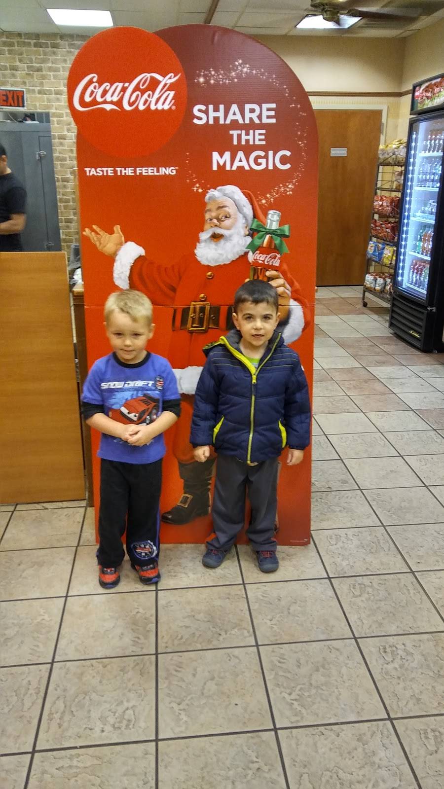 Subway | restaurant | 300 MA-106, Halifax, MA 02338, USA | 3392444431 OR +1 339-244-4431