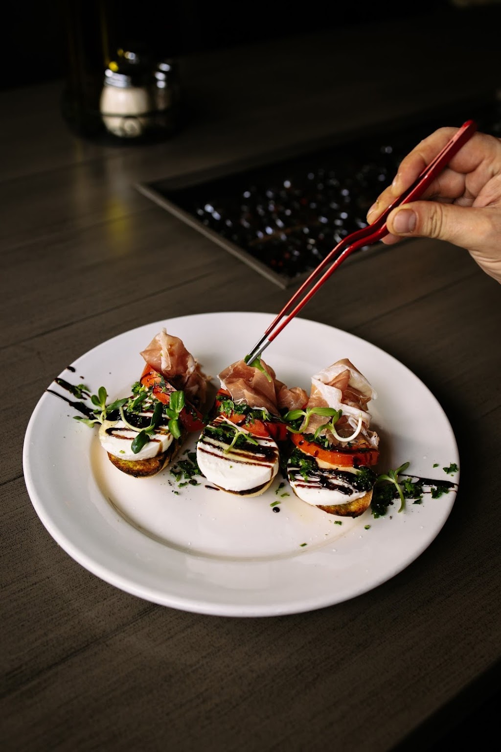 Red Bottle Bar | restaurant | 7438 W North Ave, Elmwood Park, IL 60707, USA | 7737967887 OR +1 773-796-7887