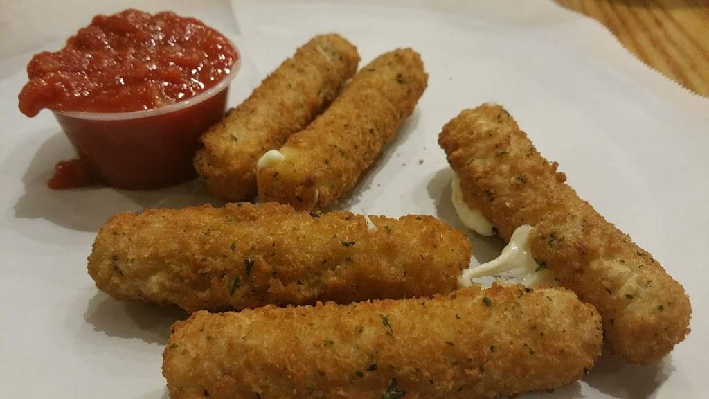 Piace Pizza | restaurant | 8005, 1 Merchants Ln, Beaufort, SC 29907, USA | 8433792237 OR +1 843-379-2237