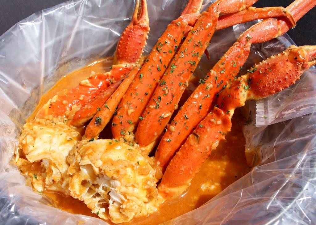 Crazy Crab House | restaurant | 6634 Frankford Ave, Philadelphia, PA 19135, USA | 2153329877 OR +1 215-332-9877