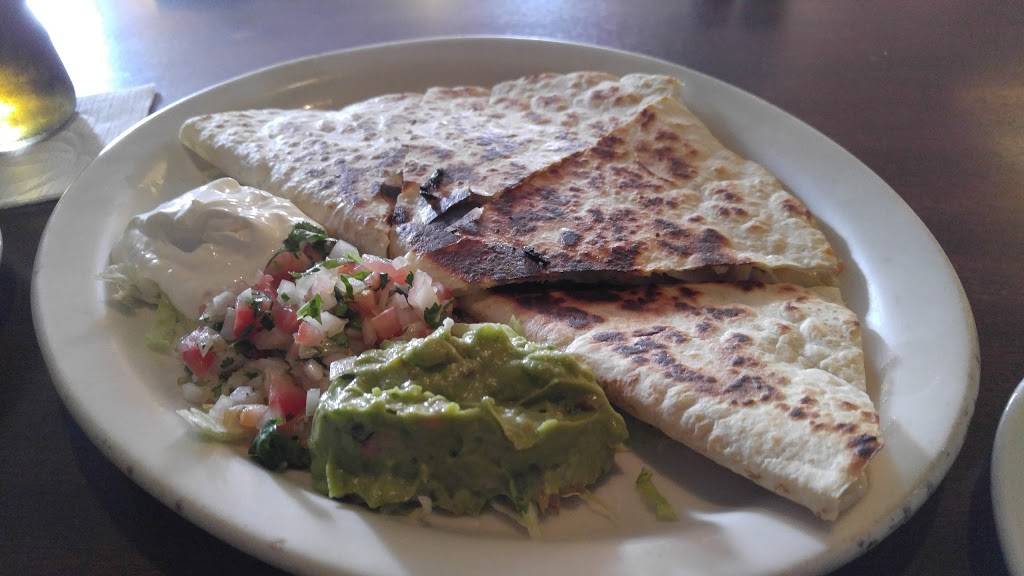 Amigos Restaurant and Cantina | restaurant | 1076 E Colorado Blvd, Pasadena, CA 91106, USA | 6265771307 OR +1 626-577-1307