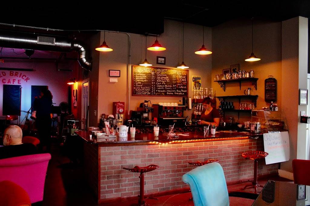 Red Brick Cafe | restaurant | 8952 1st St, Baroda, MI 49101, USA | 2693267061 OR +1 269-326-7061