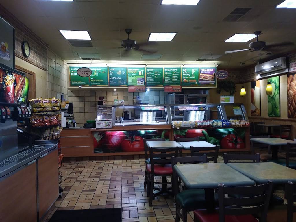 Subway | restaurant | 3129 E Tulare Ave, Fresno, CA 93702, USA | 5594970980 OR +1 559-497-0980