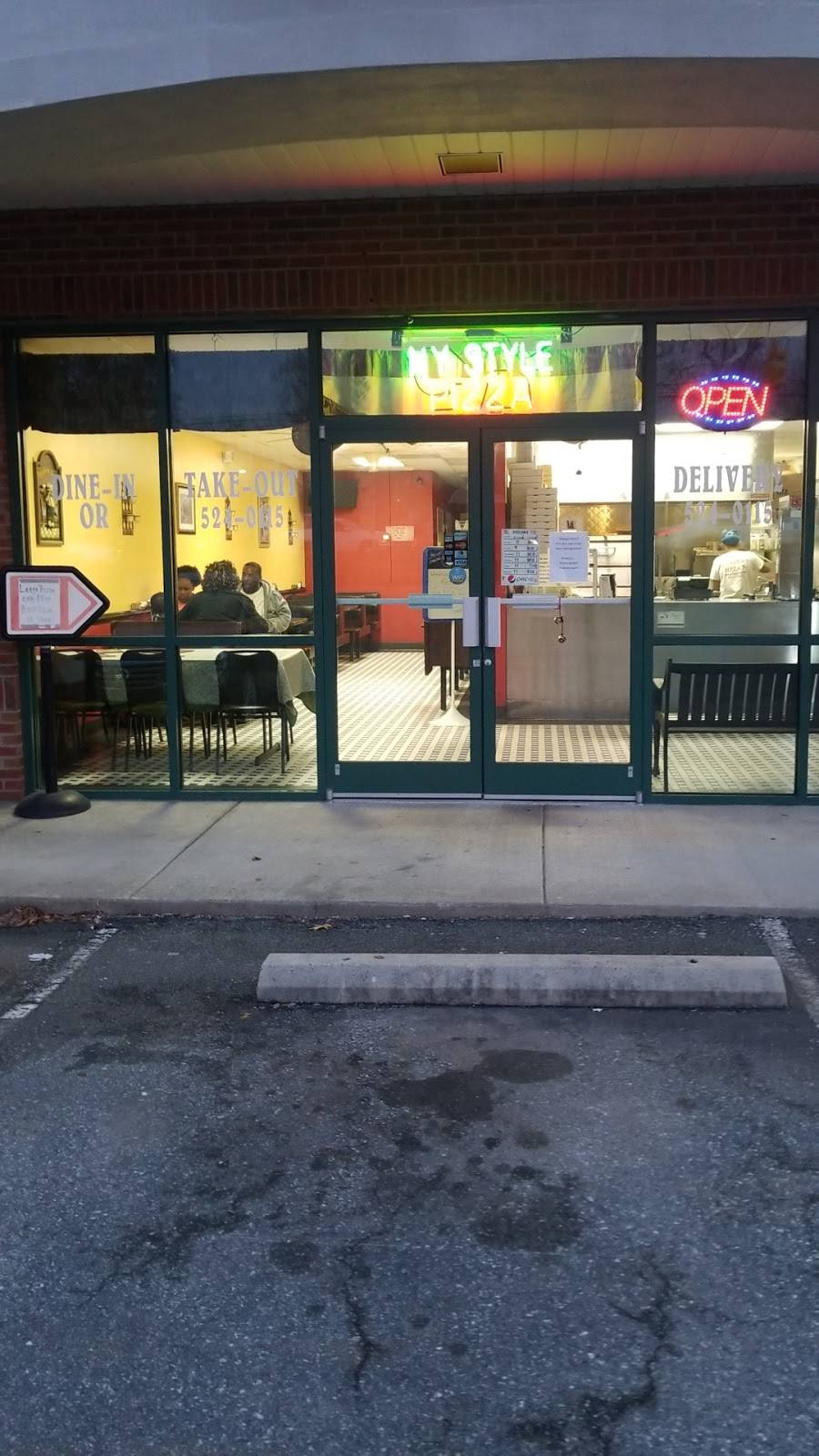 Victorias Pizza | restaurant | 2948 S Church St #105, Burlington, NC 27215, USA | 3365240115 OR +1 336-524-0115