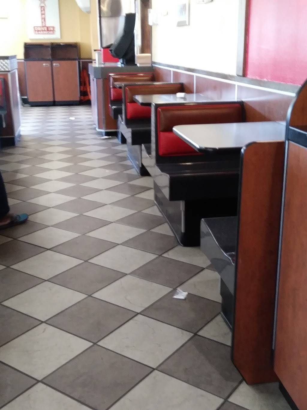 Carls Jr. | restaurant | S Avalon Blvd, Carson, CA 90745, USA | 3105498632 OR +1 310-549-8632