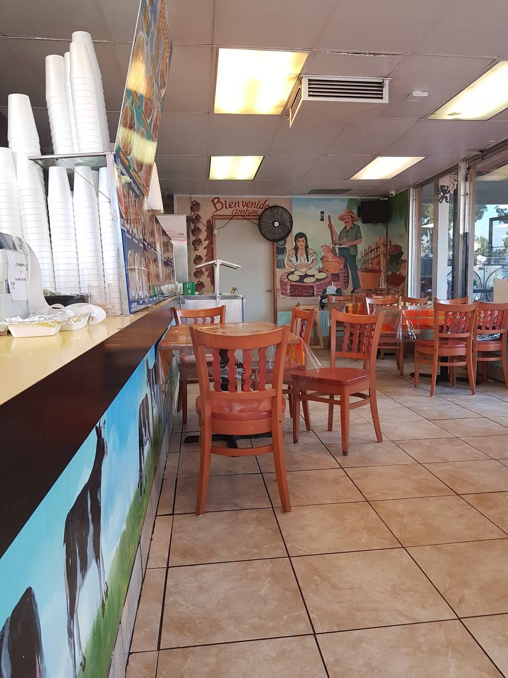 El Indio Azteca | restaurant | 16147 Devonshire St, Granada Hills, CA 91344, USA | 8188931913 OR +1 818-893-1913