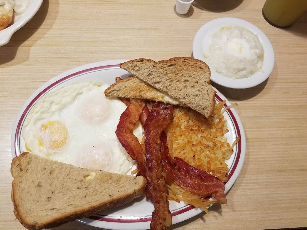 Huddle House | restaurant | 838 Seven Bridge Rd, East Stroudsburg, PA 18301, USA | 5704248245 OR +1 570-424-8245