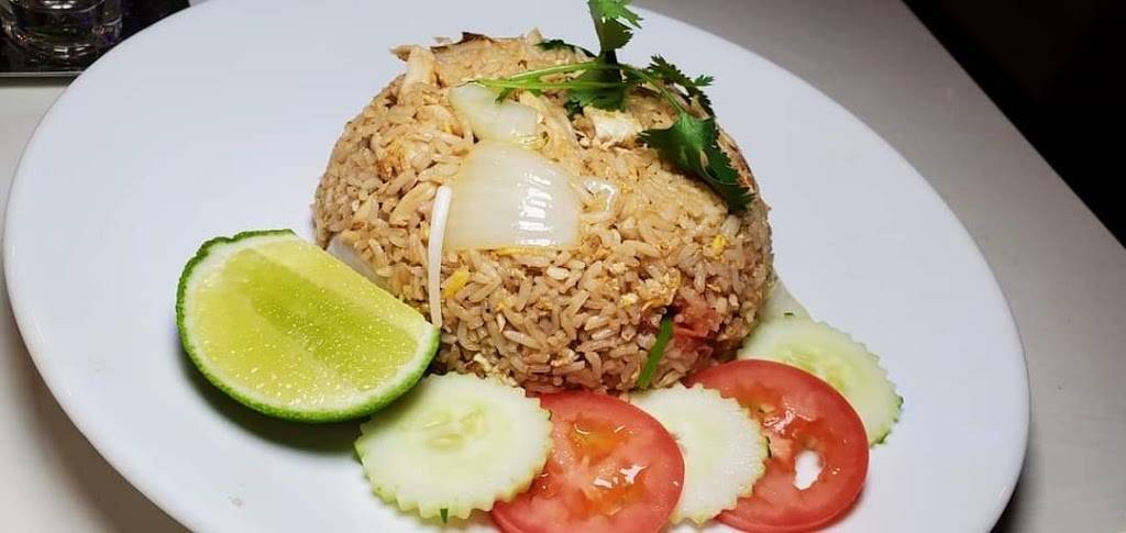 Charm Thai Bistro | restaurant | 2203 Spring Stuebner Rd #100, Spring, TX 77389, USA | 2815165555 OR +1 281-516-5555