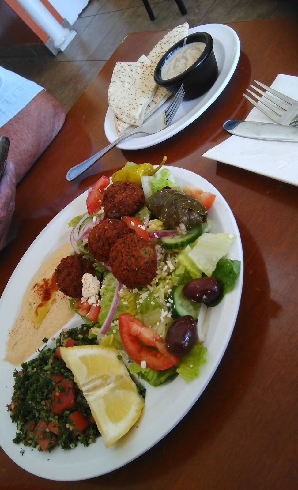 Mykonos Greek Grill | restaurant | 11164 Washington Blvd, Culver City, CA 90232, USA | 3108150888 OR +1 310-815-0888