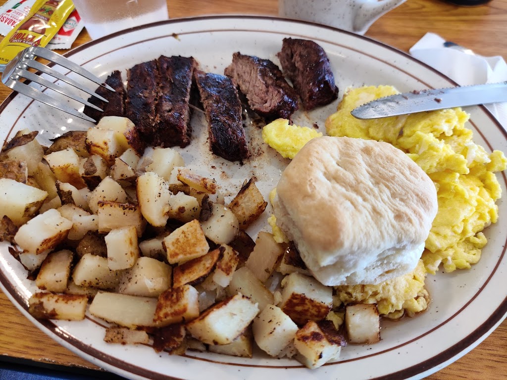 Tom & Suzies Diner | restaurant | 2001 Navajo Blvd, Holbrook, AZ 86025, USA | 9285249700 OR +1 928-524-9700