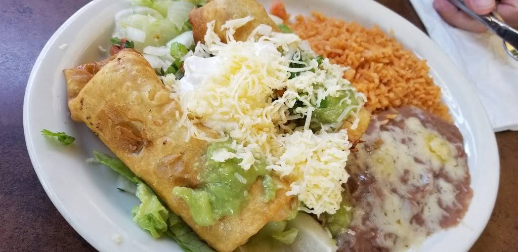 Lalos Mexican Food | restaurant | 530 New Los Angeles Ave # 110, Moorpark, CA 93021, USA | 8055299411 OR +1 805-529-9411