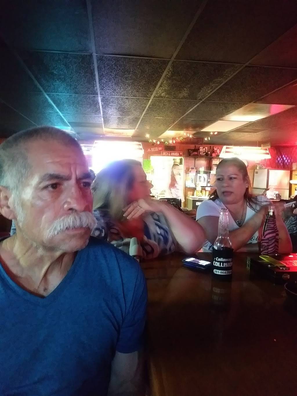 Slays Bar & Grills | restaurant | 1239 Barbara Mae St, Houston, TX 77015, USA | 2819742894 OR +1 281-974-2894