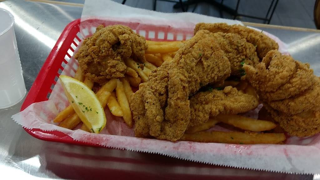 Catfish Station | restaurant | 1706, 8110 Kirby Dr, Houston, TX 77054, USA | 7136644445 OR +1 713-664-4445