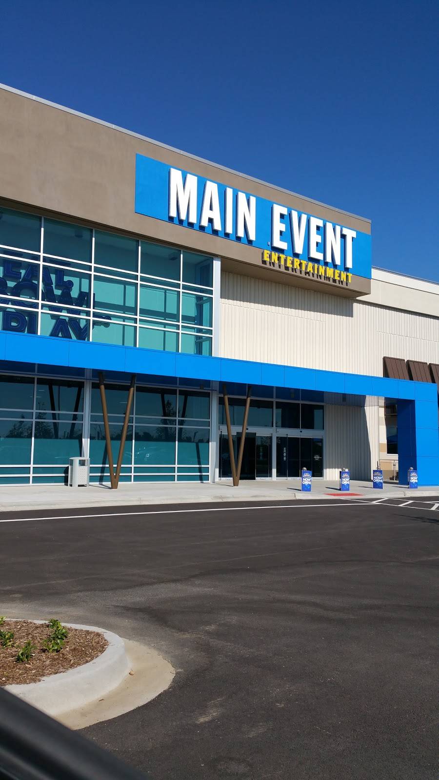 Main Event Entertainment | restaurant | 2575 Pratum Ave, Hoffman Estates, IL 60192, USA | 8476451111 OR +1 847-645-1111