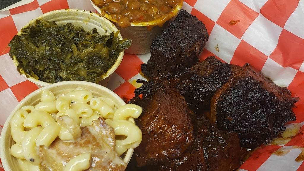 Farm 2 Fork BBQ Bistro | restaurant | 2820 S Washington St, Kokomo, IN 46902, USA | 7654508279 OR +1 765-450-8279