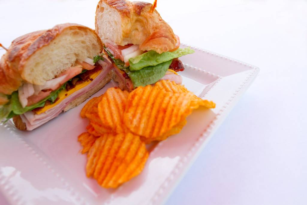 New Brothers Pizza | restaurant | 2006 Jefferson Hwy, Fishersville, VA 22939, USA | 5409498900 OR +1 540-949-8900