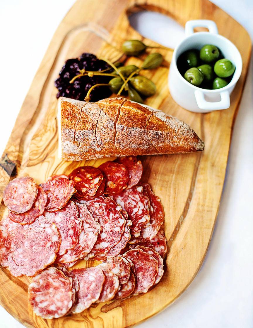 Onesto | restaurant | 221 N Broadway, Milwaukee, WI 53202, USA | 4143081600 OR +1 414-308-1600