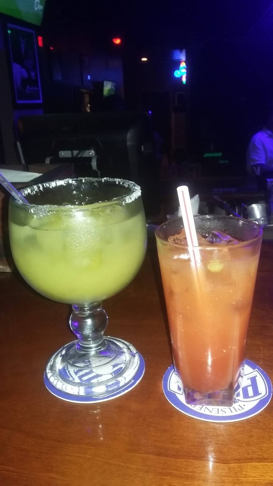 Casa 21 Restaurant Bar & Grill | restaurant | 4235 W Waters Ave, Tampa, FL 33614, USA | 8138862272 OR +1 813-886-2272