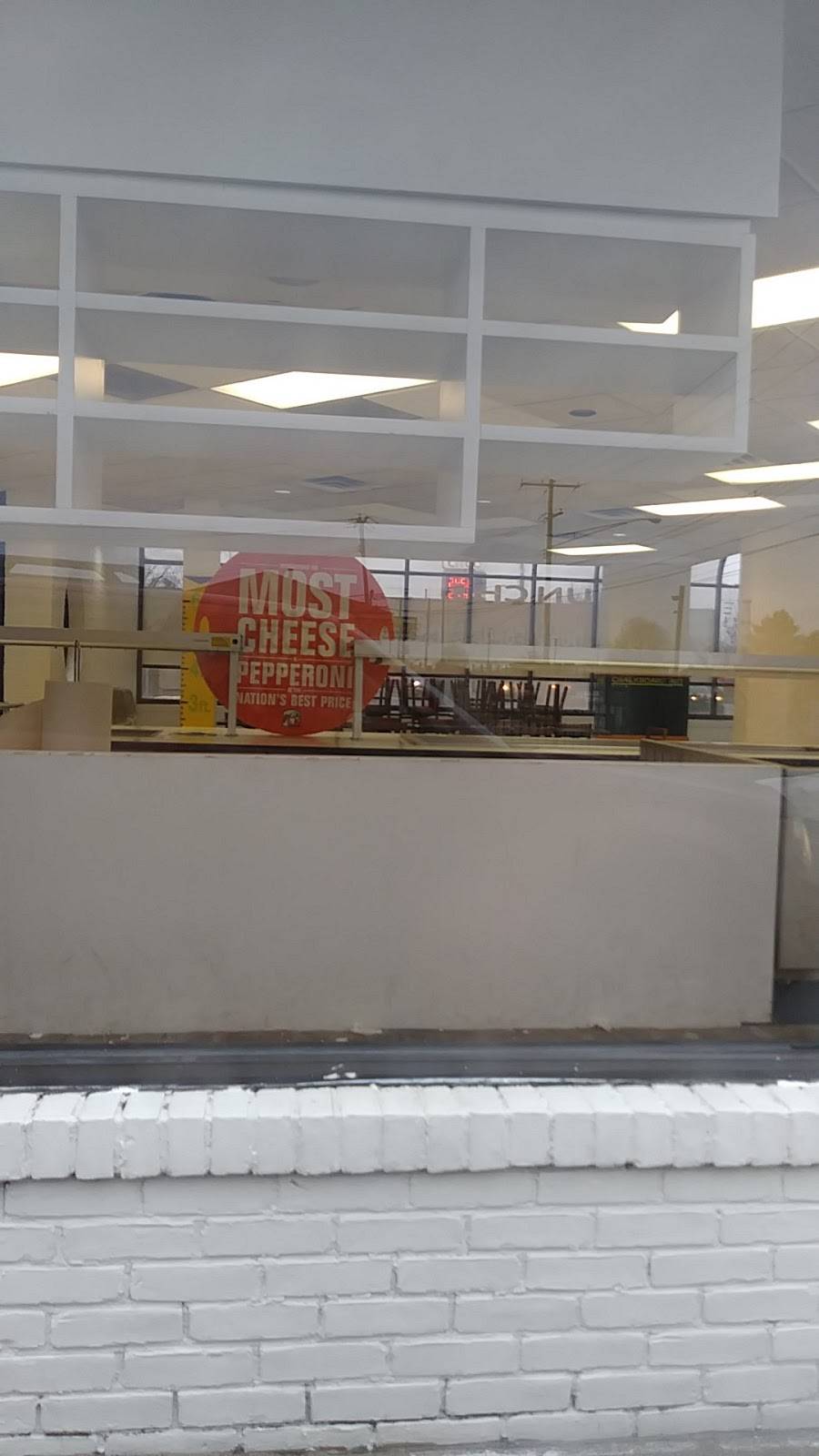 Little Caesars Pizza | meal takeaway | 15839 Telegraph Rd, Redford Charter Twp, MI 48239, USA | 3135347060 OR +1 313-534-7060