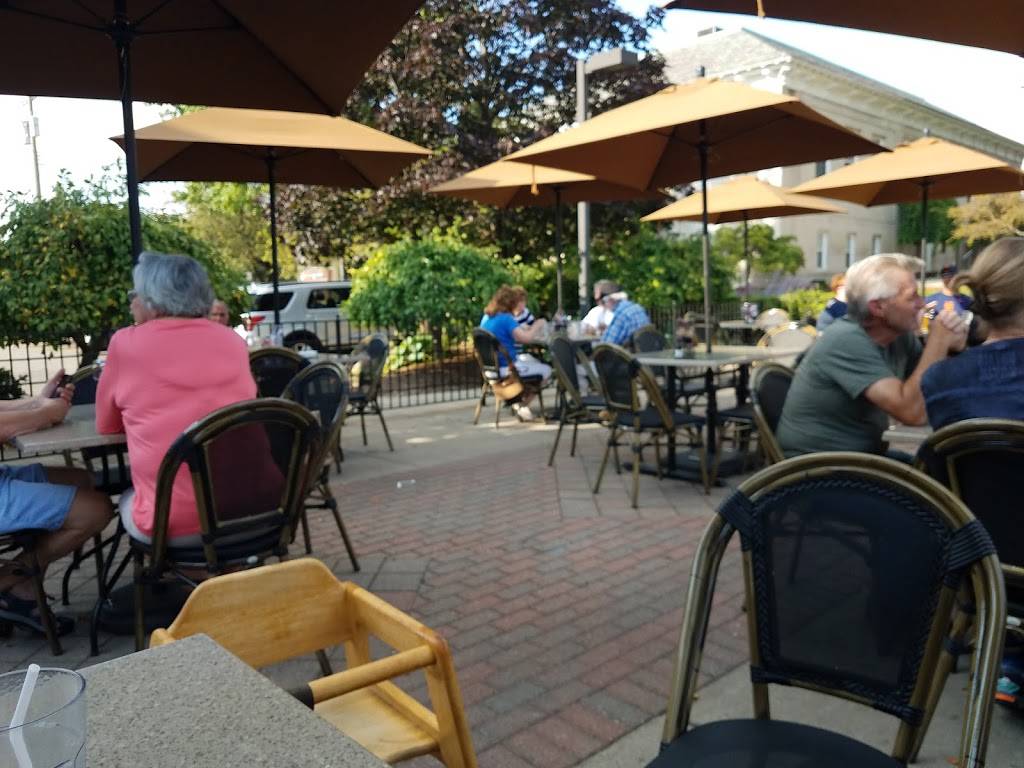 Buddys Pizza | restaurant | 22148 Michigan Ave, Dearborn, MI 48124, USA | 3135625900 OR +1 313-562-5900