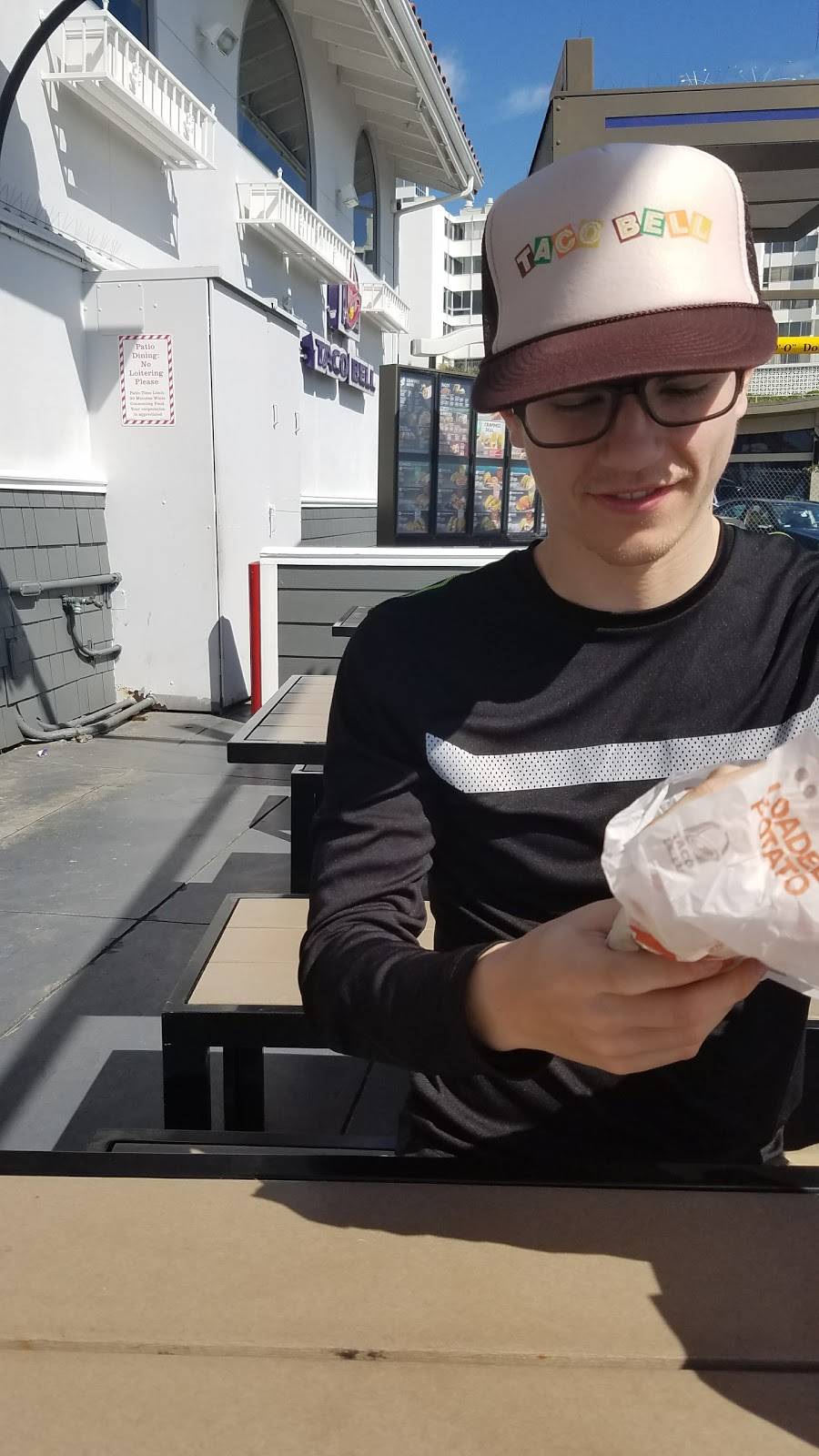 Taco Bell | restaurant | 17299 CA-1, Pacific Palisades, CA 90272, USA | 3104597645 OR +1 310-459-7645