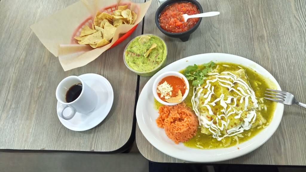 Pollo Asil | restaurant | Carretera libre Tijuana, Ensenada - Rosarito 201 Col, Benito Juárez, 22710 Rosarito, B.C., Mexico | 016616135656 OR +52 661 613 5656