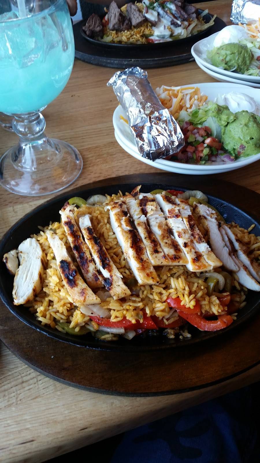 Applebees Grill + Bar | restaurant | 6405 W 120th Ave, Broomfield, CO 80020, USA | 3034663848 OR +1 303-466-3848