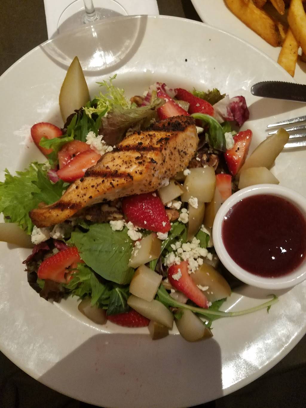 Adolfo Grill & Daily Bar | restaurant | 67 E Daily Dr, Camarillo, CA 93010, USA | 8054823200 OR +1 805-482-3200