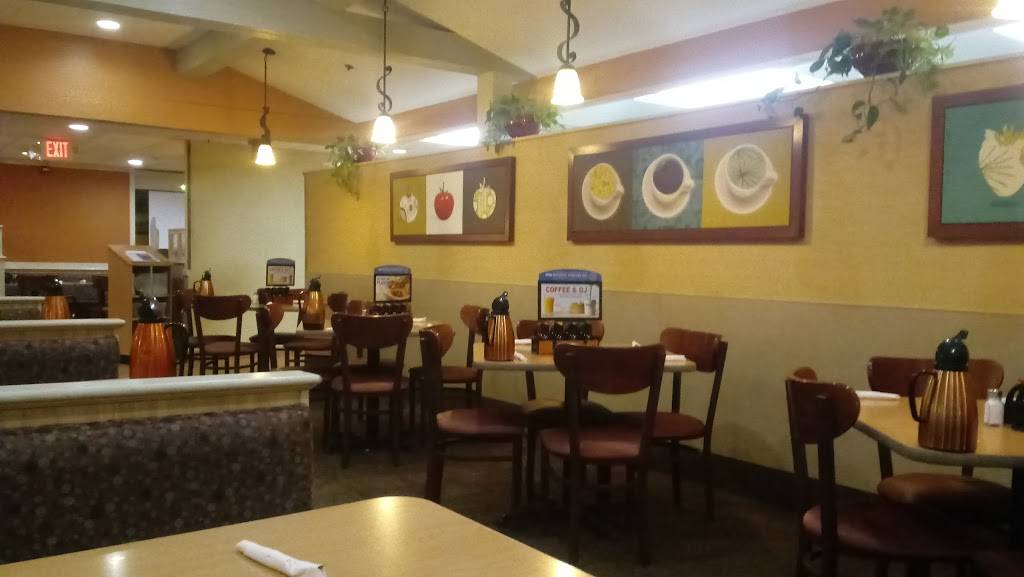 IHOP | bakery | 4228 W Elm St, McHenry, IL 60050, USA | 8157590213 OR +1 815-759-0213