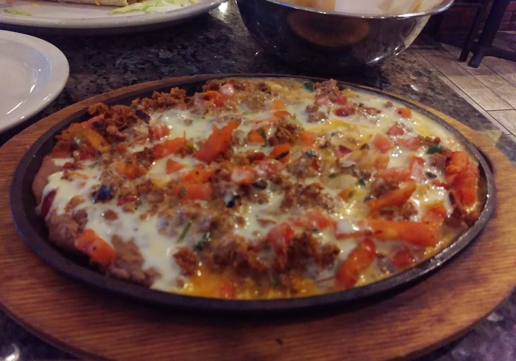 El Mezcal Mexican Restaurant | restaurant | 1819 W 23rd St, Lawrence, KS 66046, USA | 7858563444 OR +1 785-856-3444